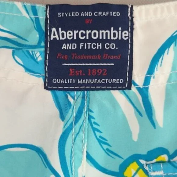 Abercrombie and Fitch Men's (XS-31) Blue & White Topical Print Swim Board Shorts - Picture 6 of 10